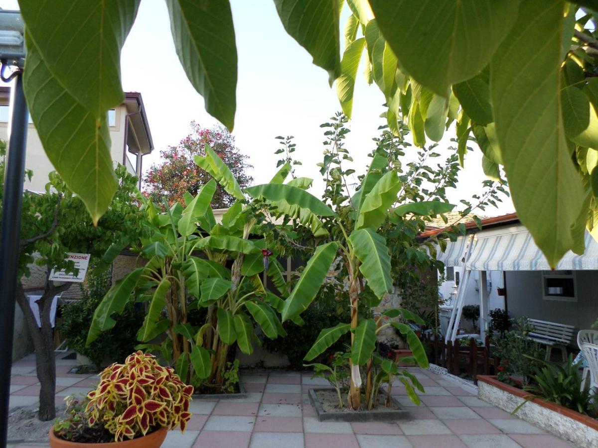 מרינה די קמרוטה Villaggio Romaniello מראה חיצוני תמונה